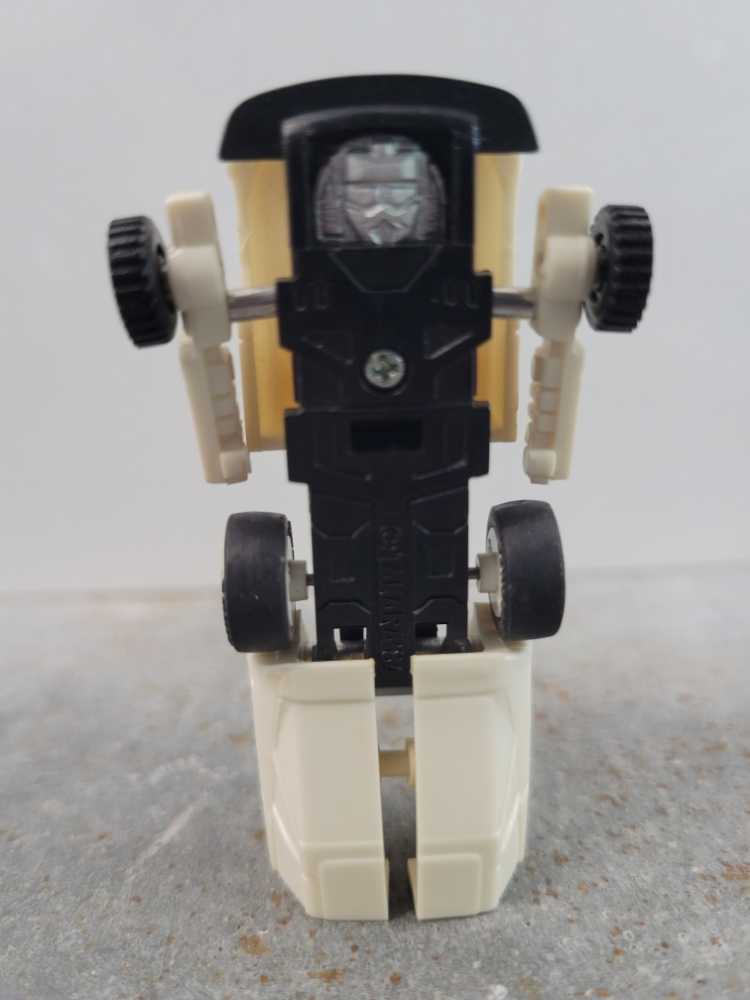 Mazda Mini Spy White - Hasbro (1985) action figure collectible - Main Image 2