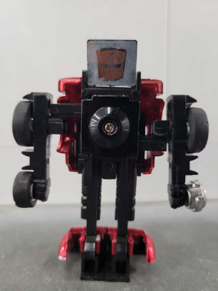 Hubcap - Hasbro (Generation 2) action figure collectible [Barcode 038976800386] - Main Image 4
