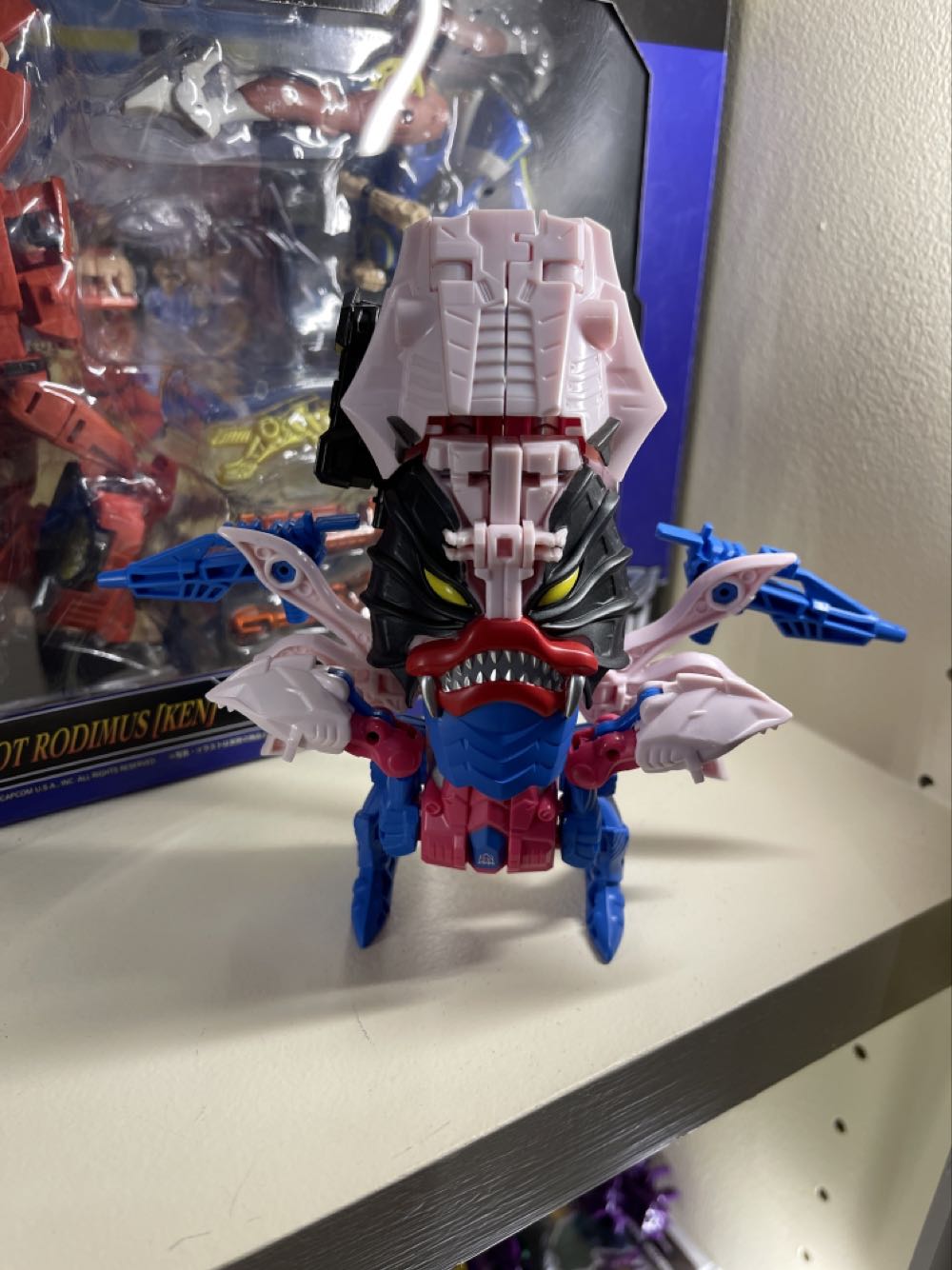 Transformers Generations Selects Tentakil TT-GS08 - Takara Tomy (Generations Selects: Takara Tomy) action figure collectible [Barcode 630509962099] - Main Image 2