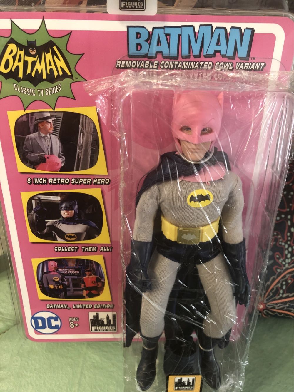 Batman: Removable Contaminated Cowl Variant - Figures Toy Company (Batman Classic Tv Series) action figure collectible [Barcode 718347775313] - Main Image 2