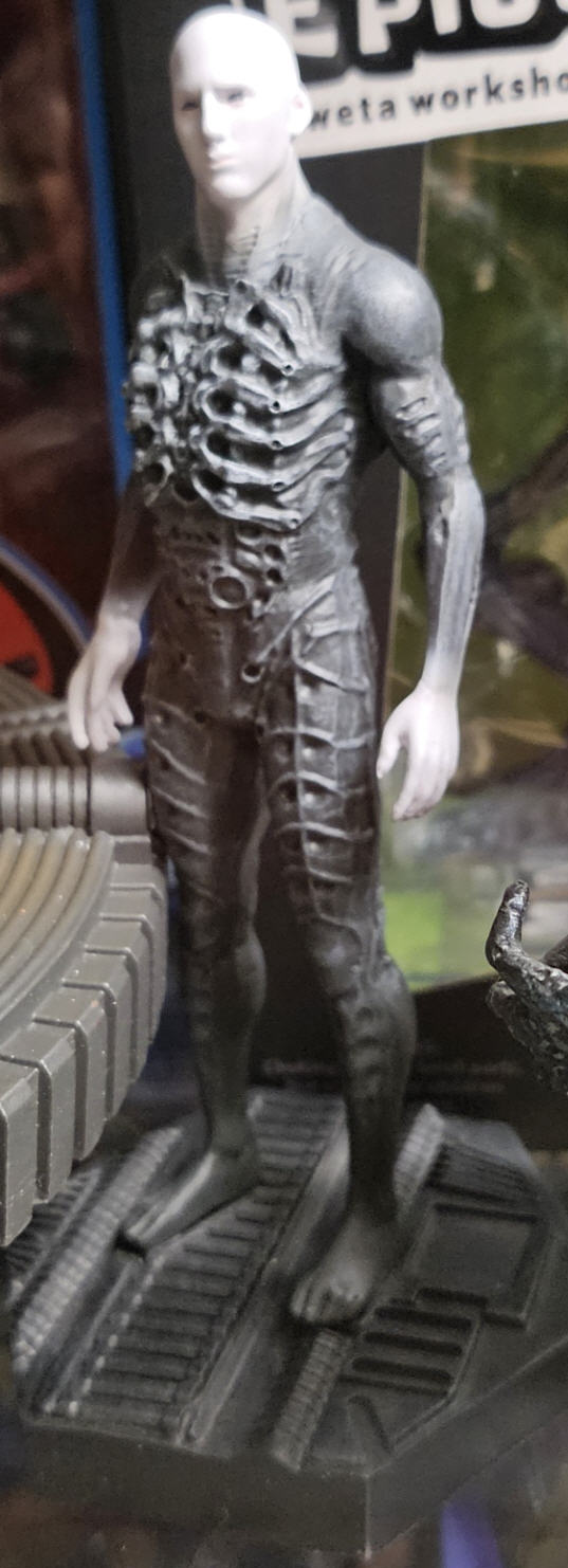 Alien: Prometheus: Engineer 7” by Eaglemoss - Eaglemos Collections (Space/Horror) action figure collectible [Barcode 641945982725] - Main Image 2
