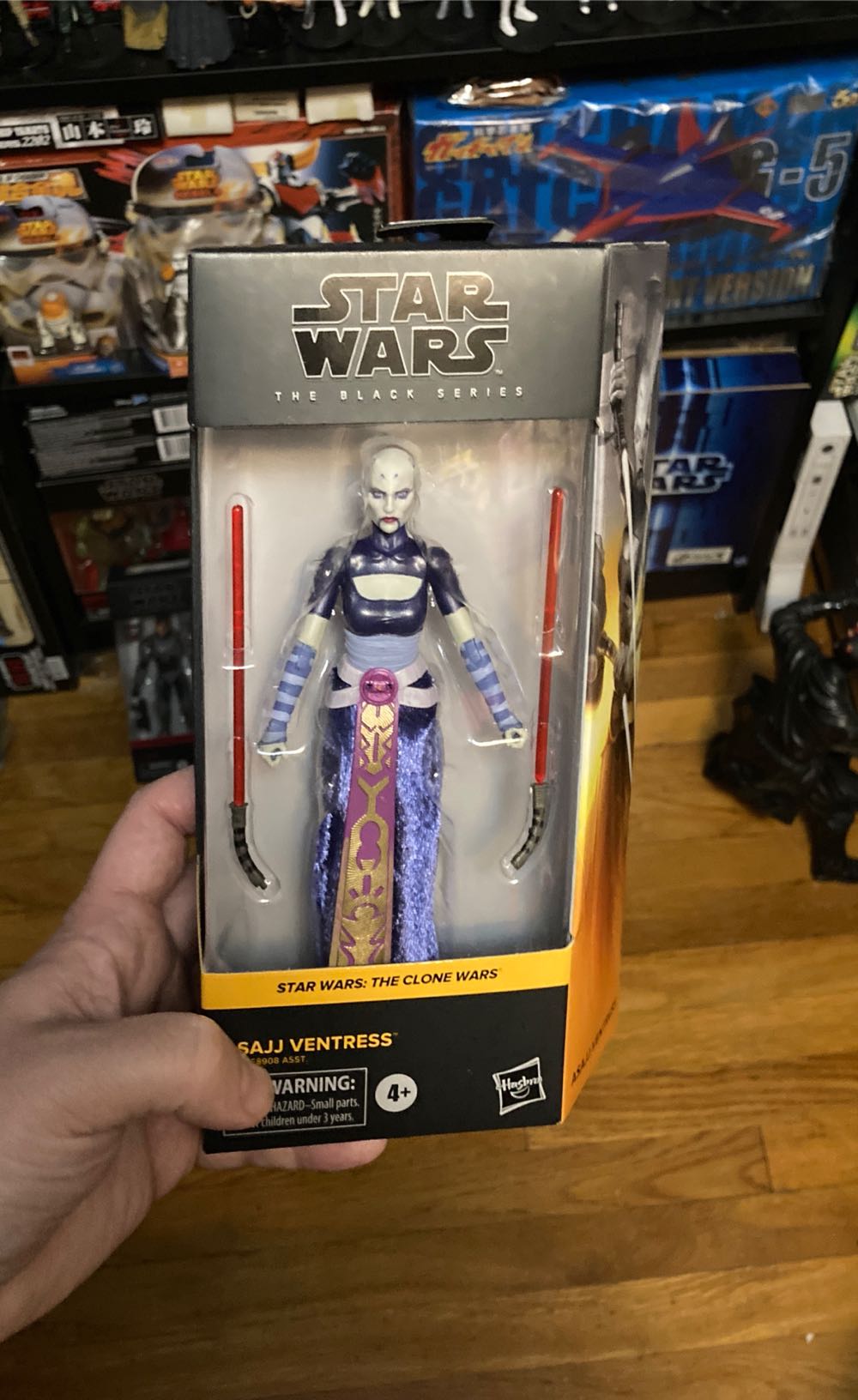 Black Series Stripe Yellow - #07 Asajj Ventress Star Wars TCW - Hasbro (Star Wars Clone Wars Animated Series) action figure collectible [Barcode 5010993813391] - Main Image 2