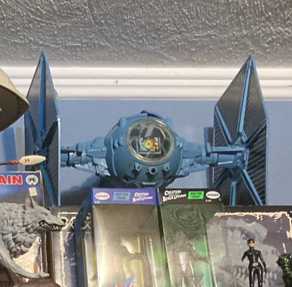 Kenner Star Wars Battle Damaged Tie Fighter - Kenner action figure collectible - Main Image 2