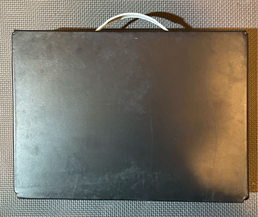 Empire Strikes Back Vinyl Figure Case - Kenner (The Empire Strikes Back) action figure collectible - Main Image 2