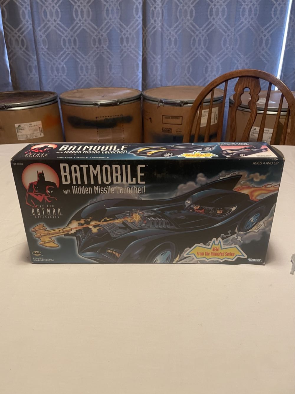 Knight Striker Batmobile With Hidden Missile Launcher - Kenner (The New Batman Adventures) action figure collectible [Barcode 076281639345] - Main Image 2