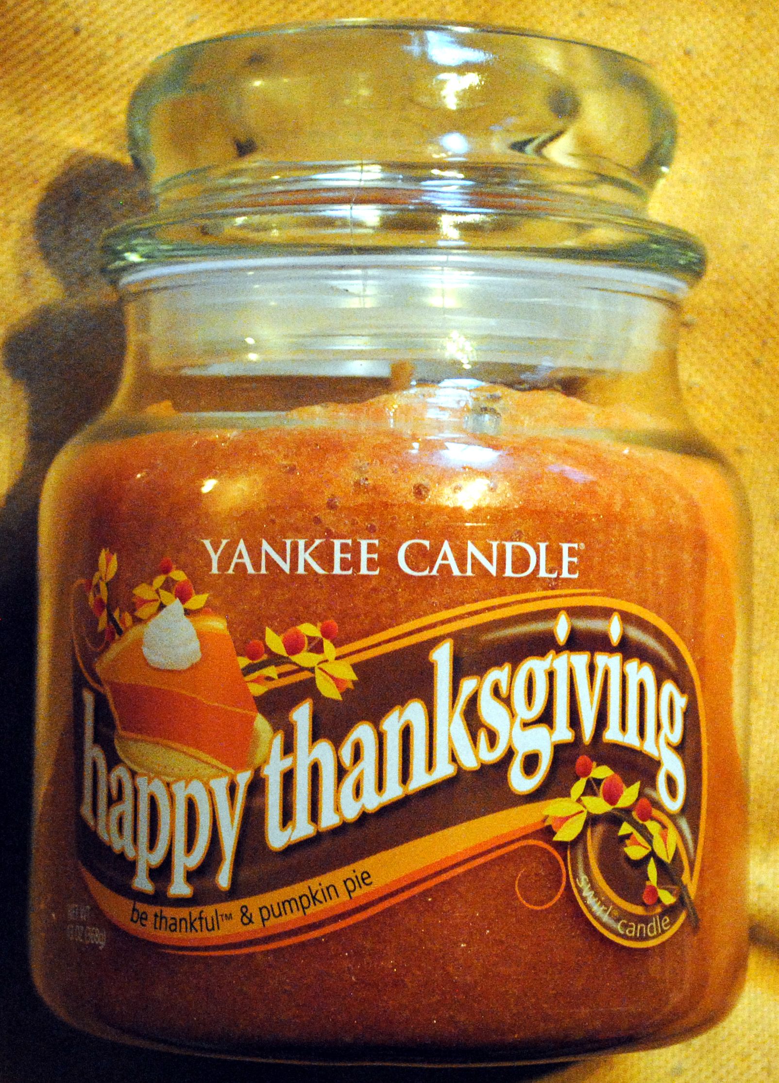 CANDLE: Thanksgiving Yankee Happy Thanksgiving 2012 - Yankee Candle (Thanksgiving Candles) action figure collectible - Main Image 1