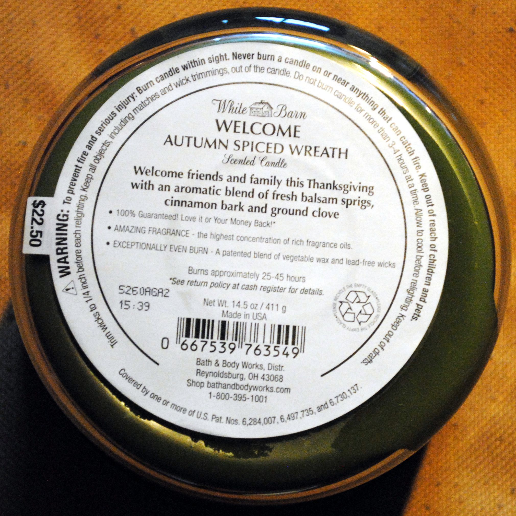 CANDLE: Thanksgiving Bath & Bodyworks Welcome - Autumn Spiced Wreath  2015 - Bath & Bodyworks Candle (Thanksgiving Candles) action figure collectible - Main Image 2