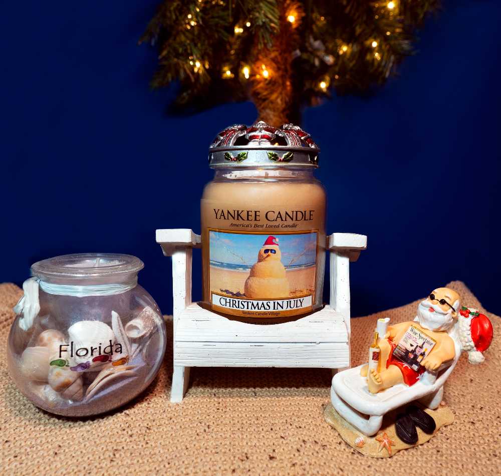 CANDLE: Christmas Yankee Christmas in July Sun/Sand 2014 - Yankee Candle (Christmas Candles) action figure collectible - Main Image 3