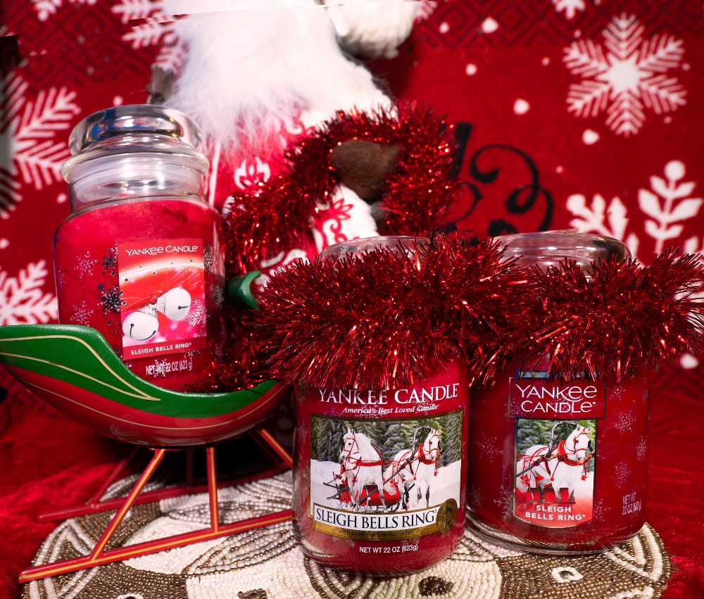 CANDLE: Christmas Yankee Sleigh Bells Ring 2017 WWL - Yankee Candle (Christmas Candles) action figure collectible - Main Image 3