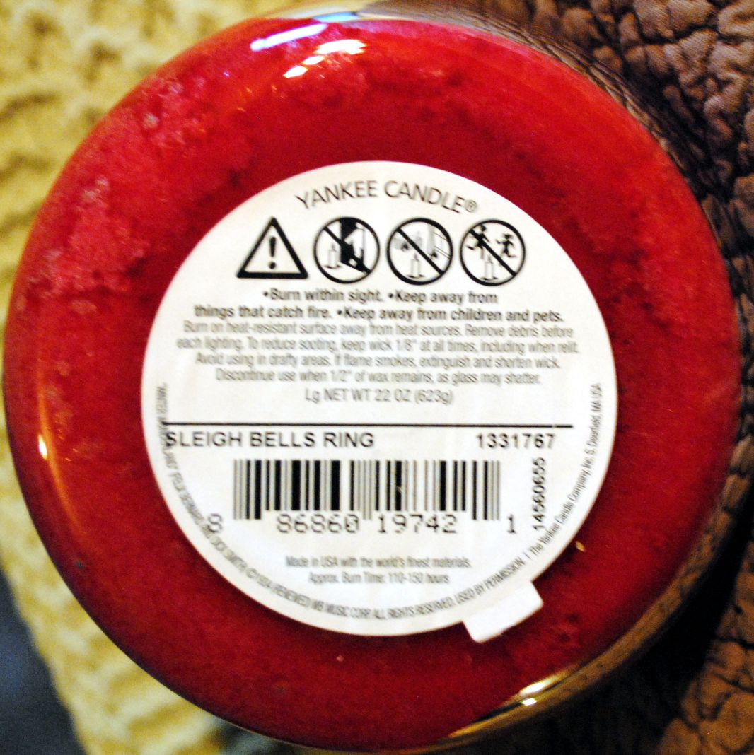 CANDLE: Christmas Yankee Sleigh Bells Ring 2015 WWL - Yankee Candle (Christmas Candles) action figure collectible - Main Image 2