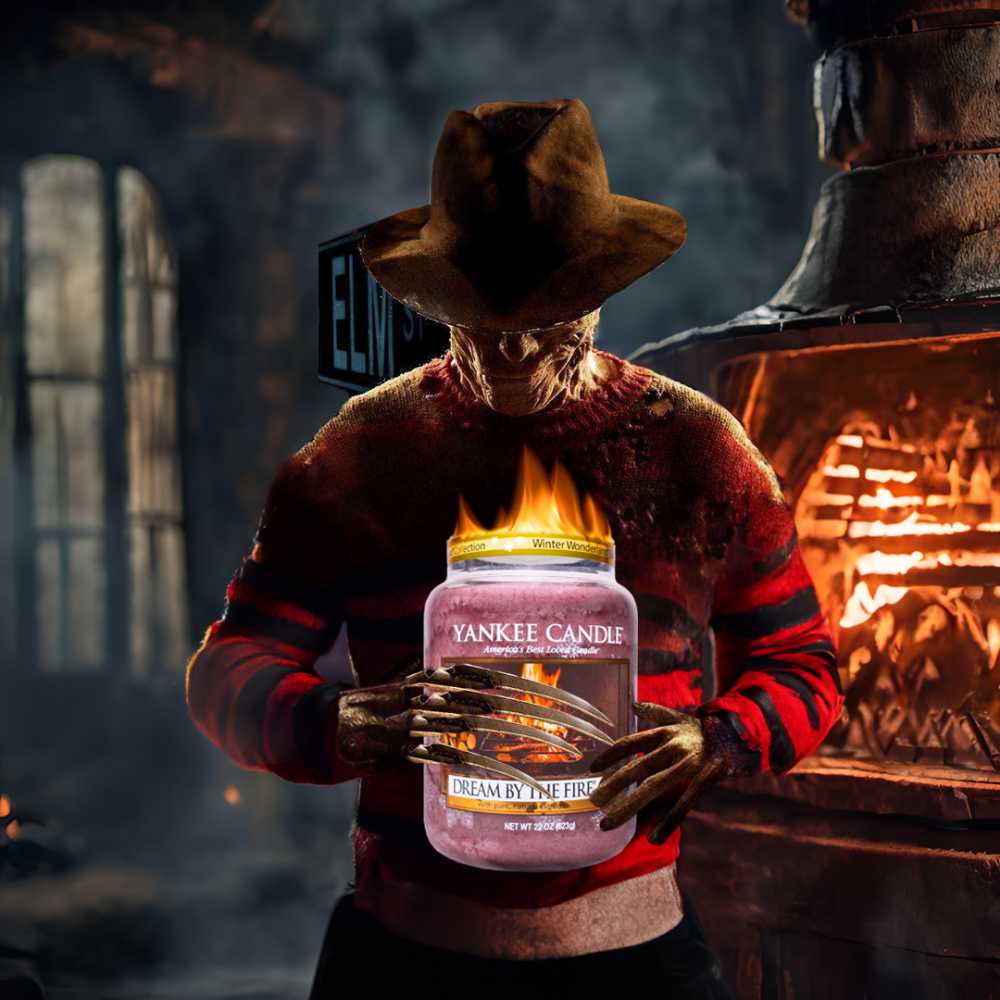 CANDLE: Christmas Yankee Dream by the Fire 2015 WWL - Yankee Candle (Christmas Candles) action figure collectible - Main Image 4