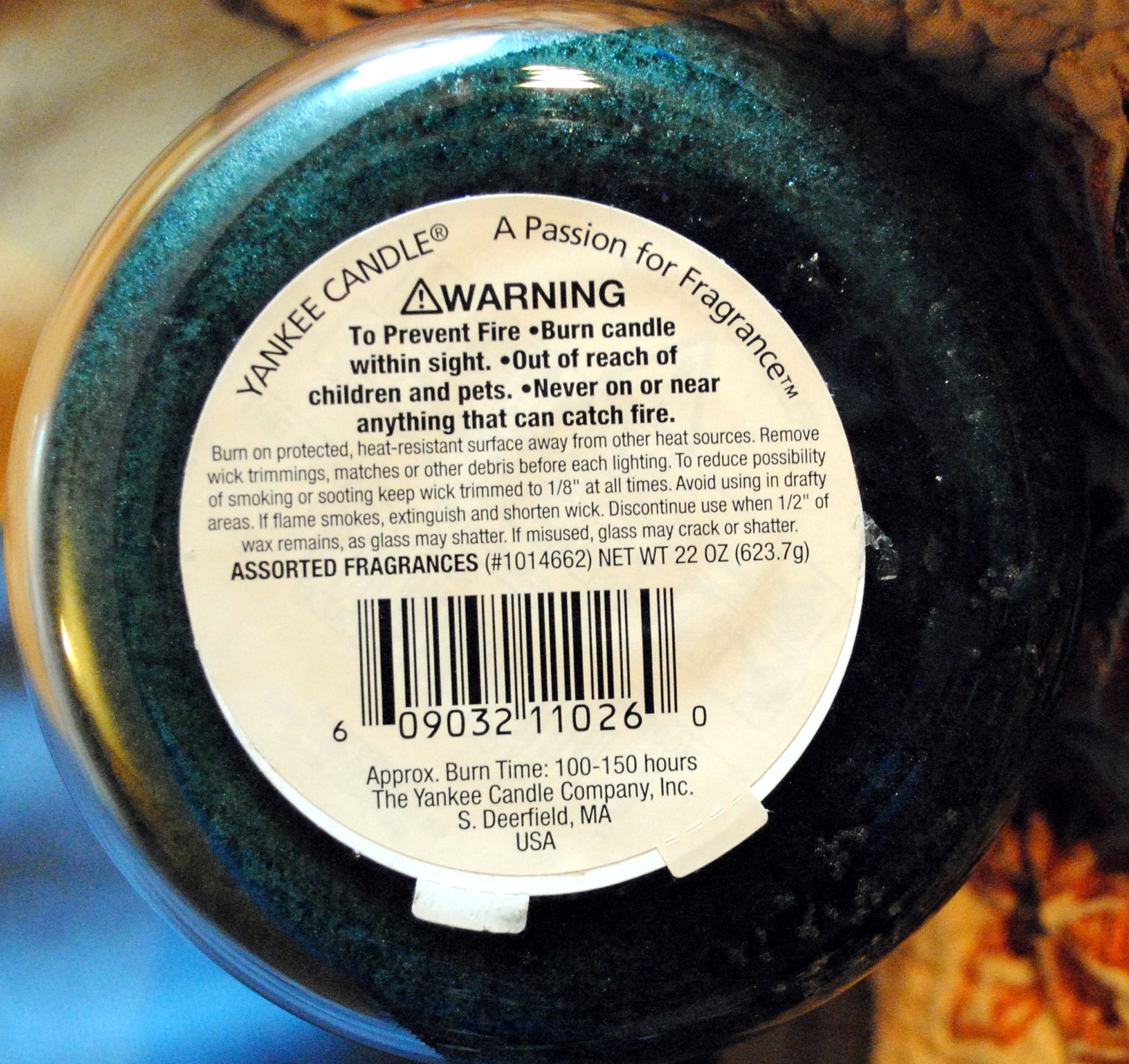 CANDLE: Christmas Yankee The Perfect Tree - Yankee Candle (Christmas Candles) action figure collectible - Main Image 2