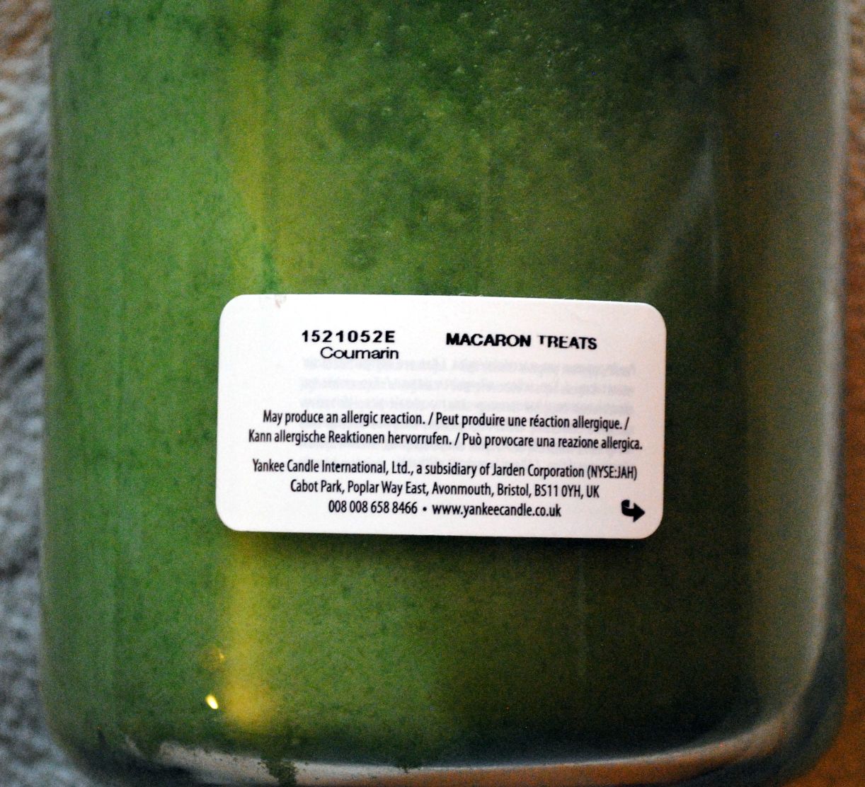 CANDLE: Christmas Yankee Macaron Treats - Yankee Candle (Christmas Candle) action figure collectible - Main Image 2