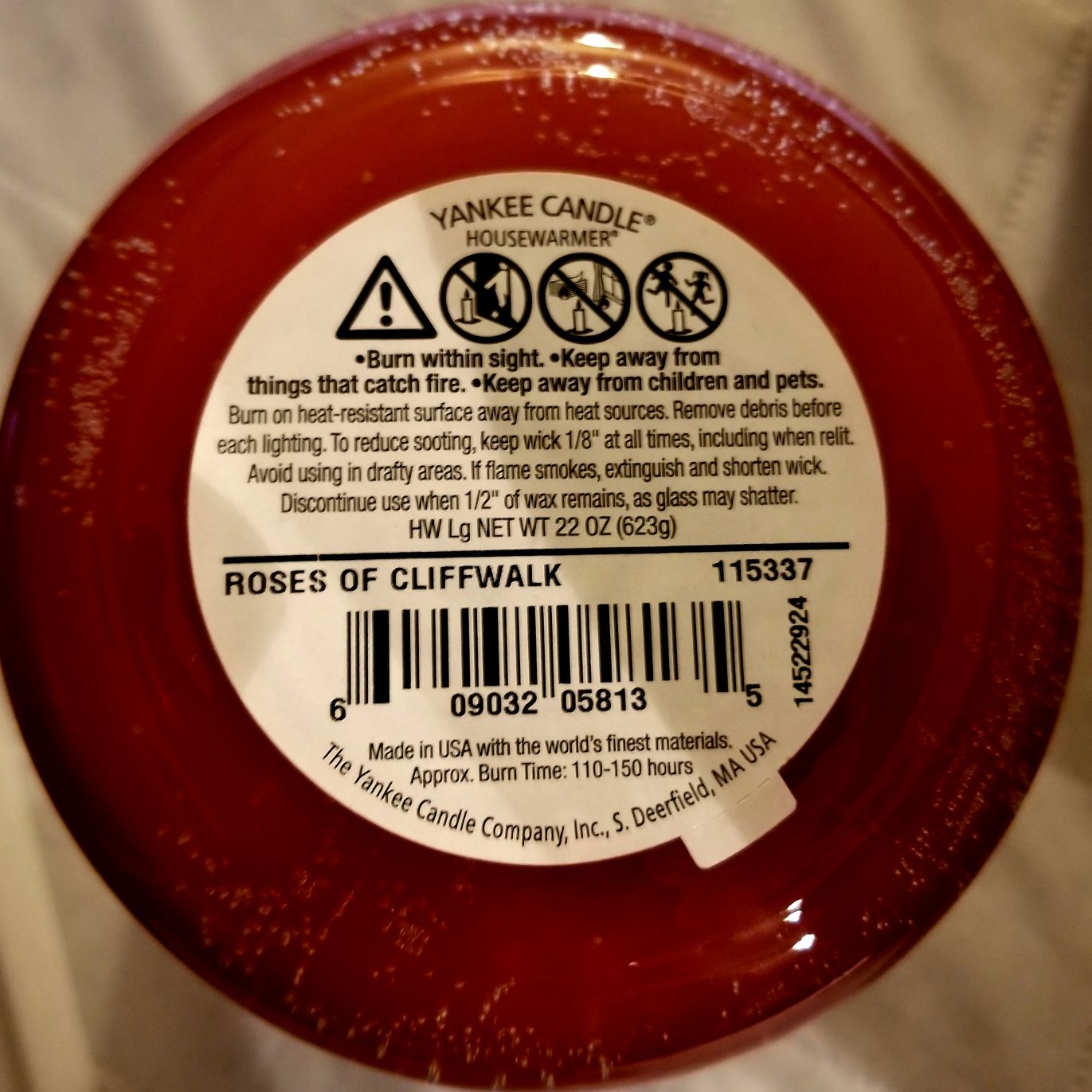 CANDLE: Valentine’s Day Yankee Candle Roses of CliffWalk 2014 - Yankee Candle (Valentine’s Day Candles) action figure collectible - Main Image 2