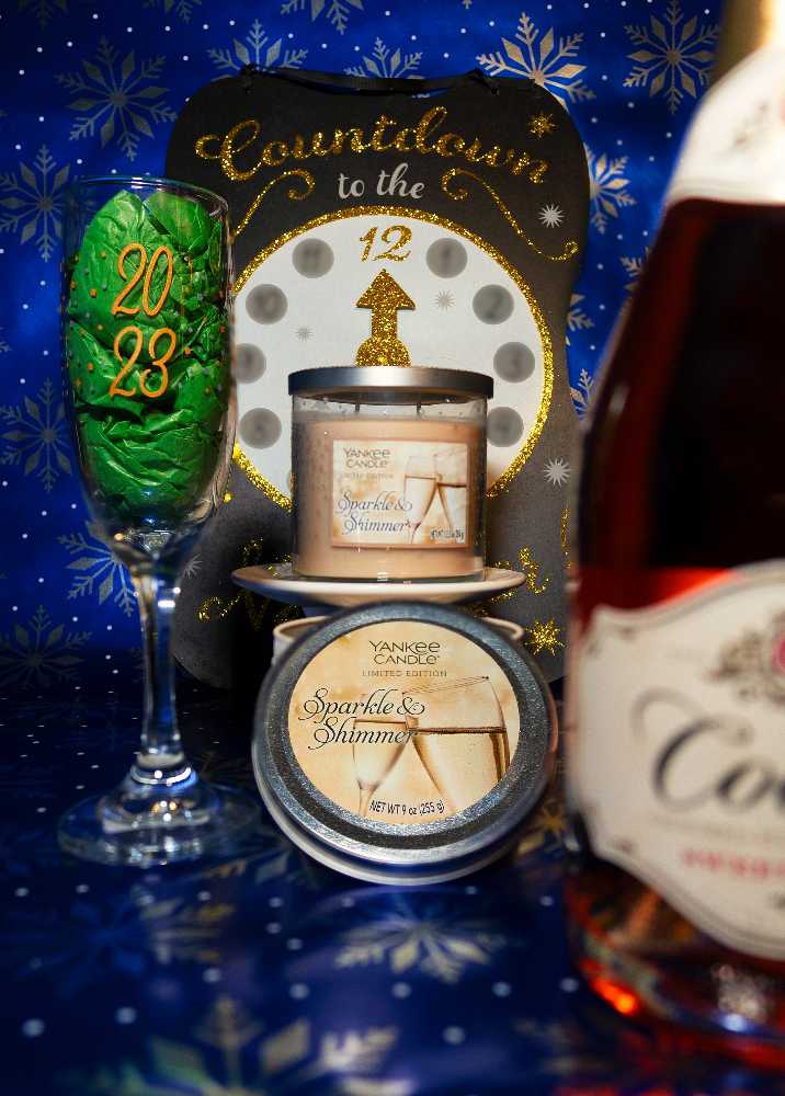 CANDLE: New Years Yankee Candle Sparkling & Shimmering Tumbler 2016 - Yankee Candle (New Years Candles) action figure collectible - Main Image 4