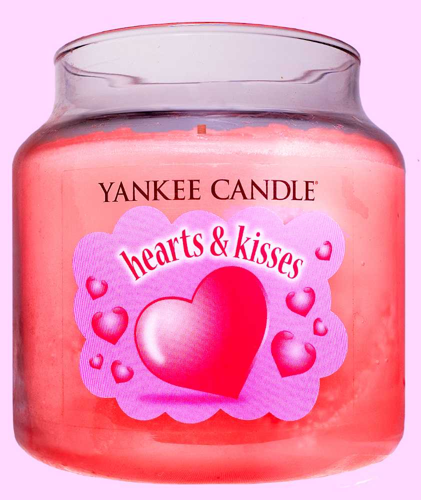 CANDLE: Valentine’s Day Yankee Candle Hearts & Kisses scent 2011 - Yankee Candle (Valentine’s Day Candles) action figure collectible - Main Image 3