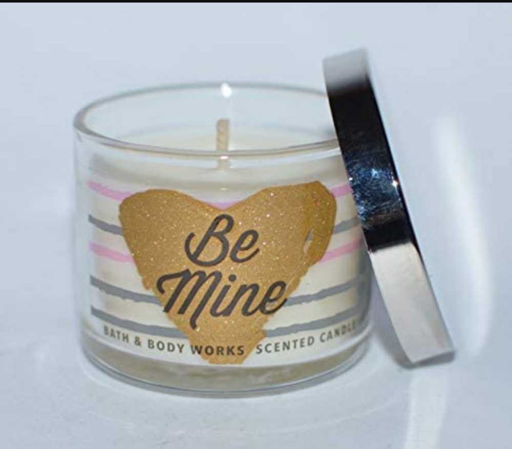 CANDLE: Valentine’s Day Bath & Body Works Be Mine Hot Cocoa and Cream Mini 2017 - Bath & Bodyworks Candle (Valentine’s Day Candles) action figure collectible - Main Image 3