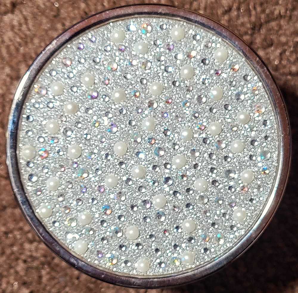 CANDLE: Enchanted Bath & Body Works Magic in the Air 2016 - Bath & Bodyworks Candle (Valentine’s Day Candles) action figure collectible - Main Image 4