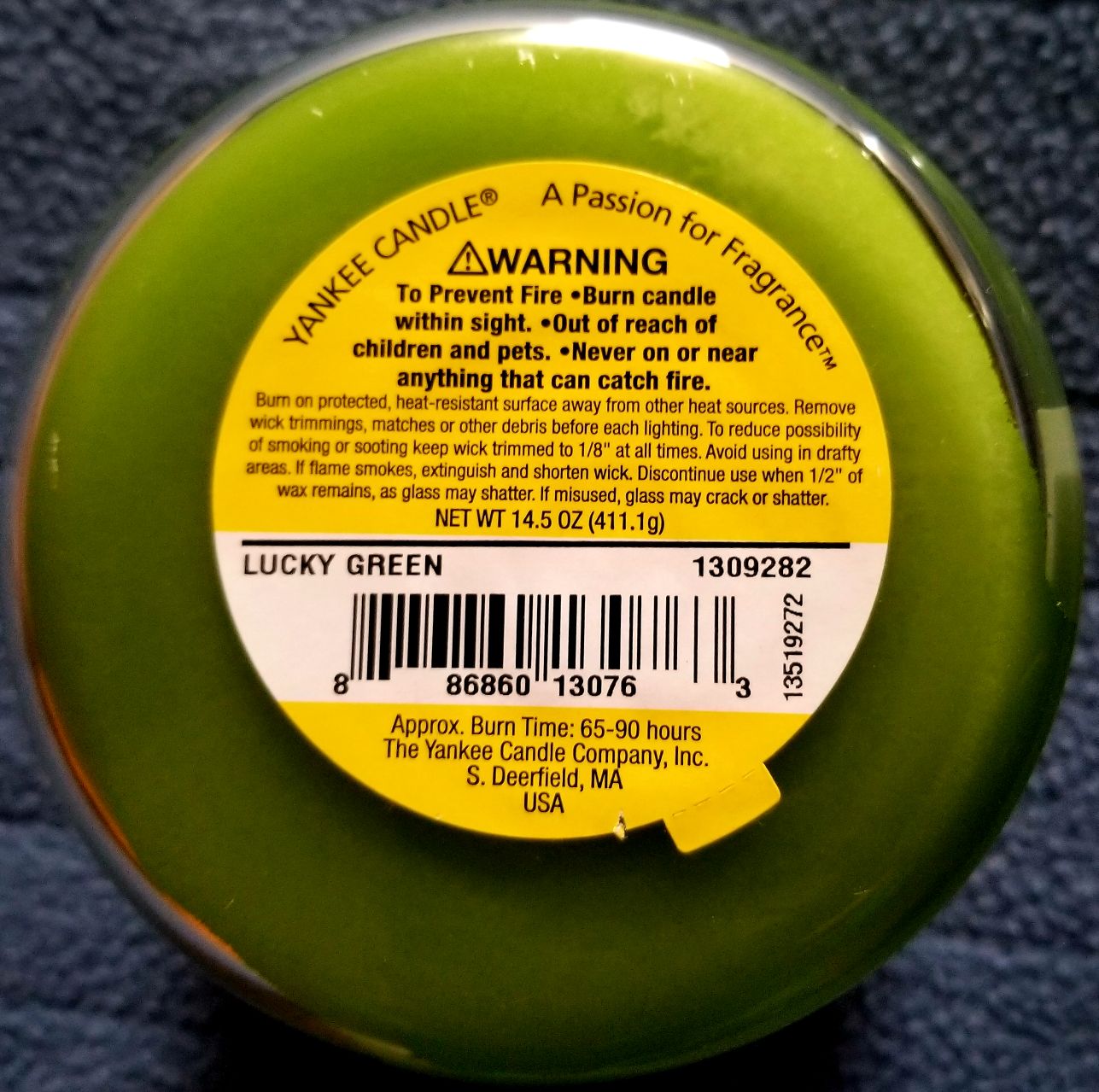 CANDLE: St. Patrick’s Day Yankee Candle Lucky Green 2013 - Yankee Candle (St. Patrick’s Day Candles) action figure collectible - Main Image 2