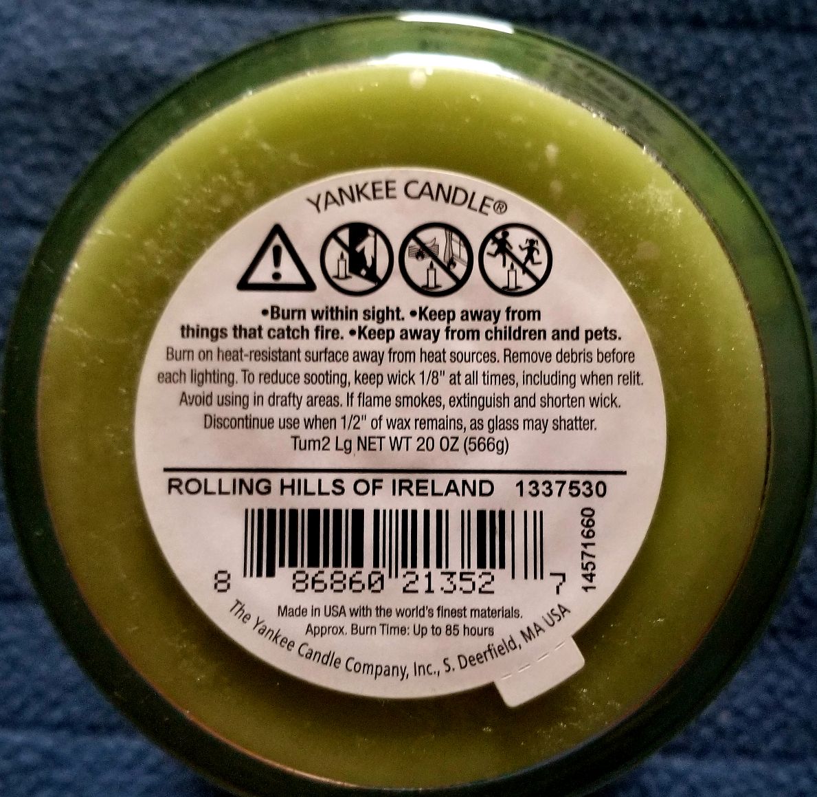 CANDLE: St. Patrick’s Day Yankee Candle Rolling Hills of Ireland Journeys 2014 - Yankee Candle (St. Patrick’s Day Candles) action figure collectible - Main Image 2