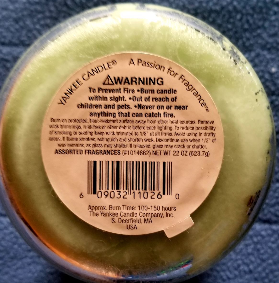 CANDLE: St. Patrick’s Day Yankee Candle Wild Mint - Yankee Candle (St. Patrick’s Day Candles) action figure collectible - Main Image 2