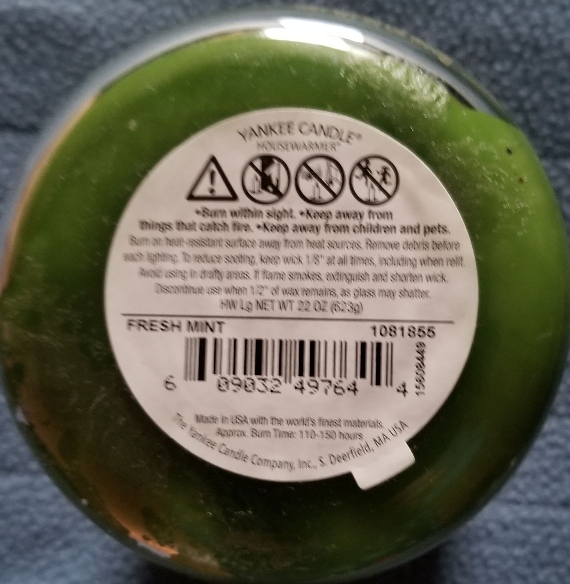 CANDLE: St. Patrick’s Day Yankee Candle Fresh Mint - Yankee Candle (St. Patrick’s Day Candles) action figure collectible - Main Image 2