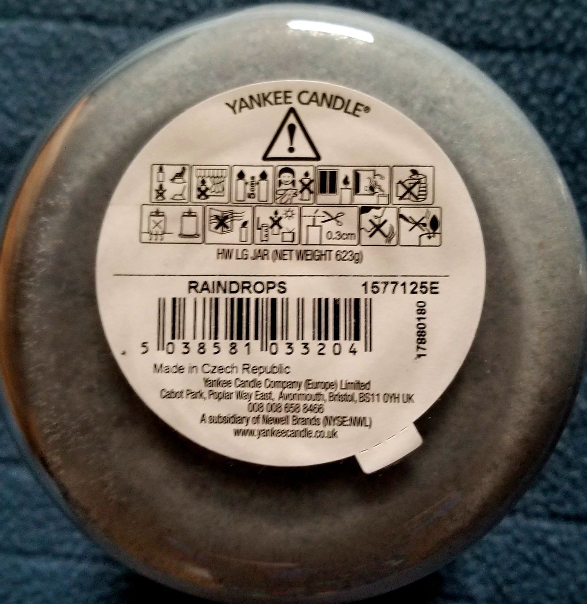 CANDLE: SPRING Yankee Candle Rain Drops 2017 - Yankee Candle (Spring Candles) action figure collectible - Main Image 2