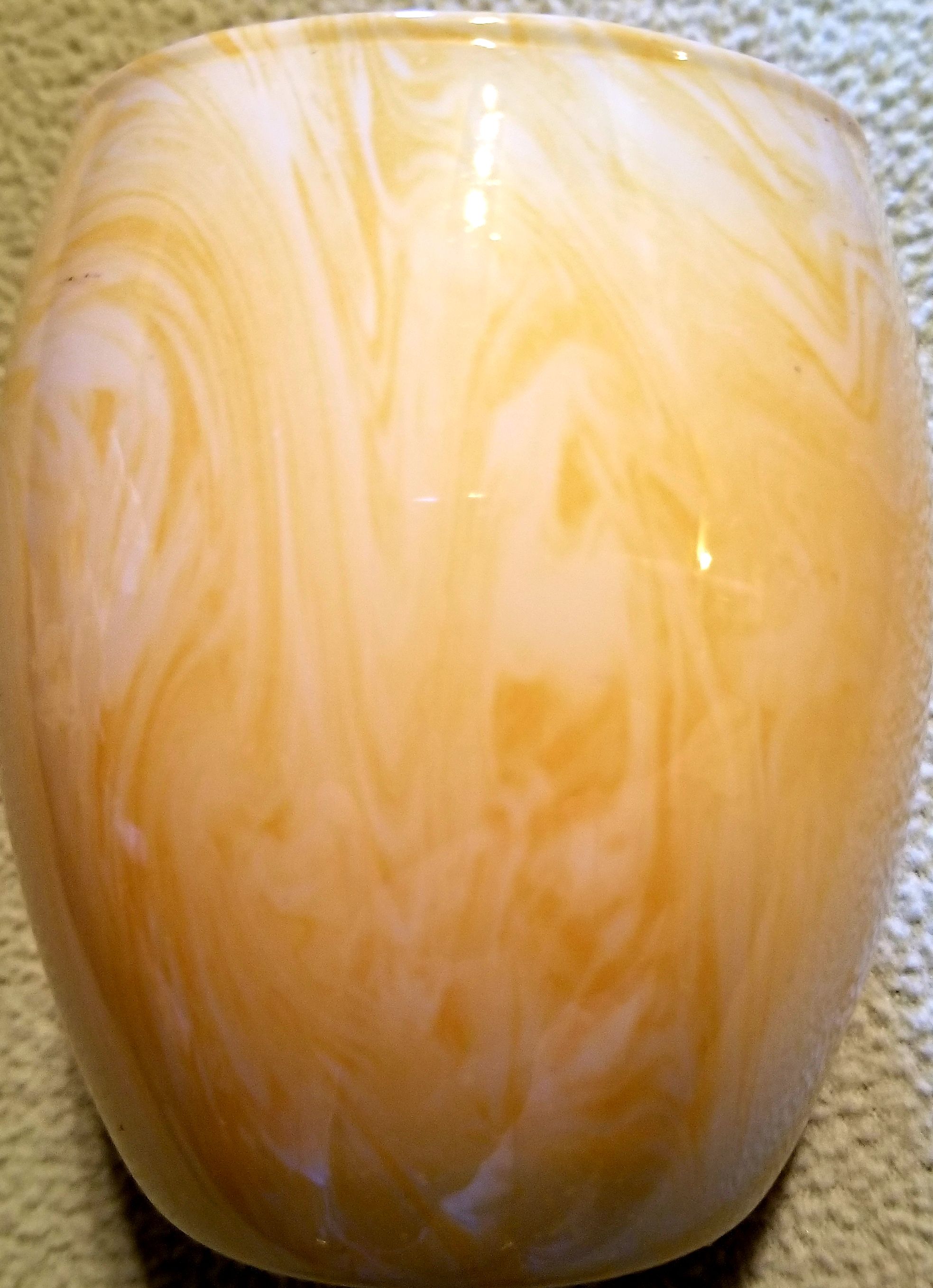 CANDLE: Easter Yankee White Chocolate Marble Egg 2018 - Yankee Candle (Easter Candles) action figure collectible - Main Image 2