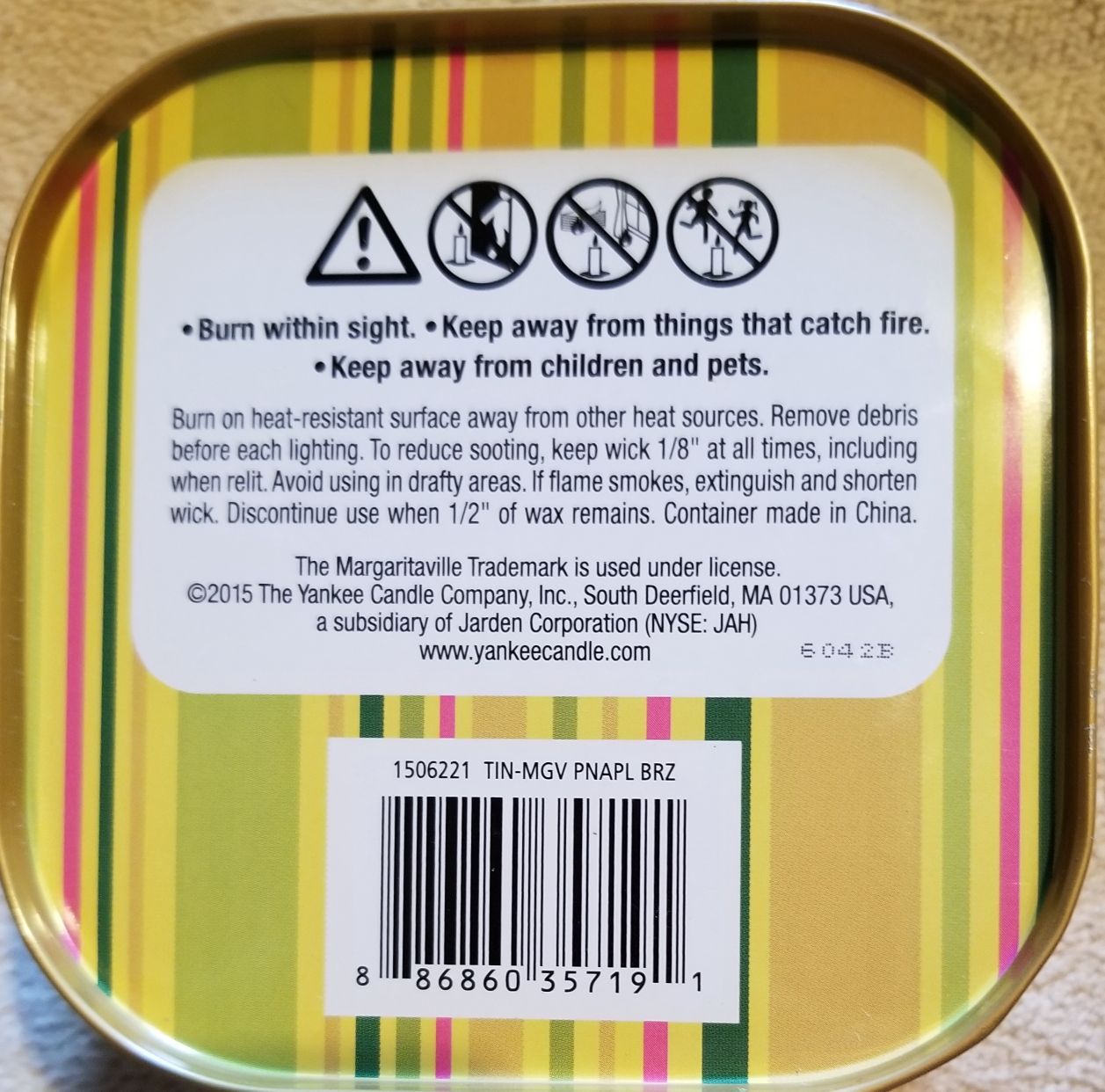 CANDLE: Cinco de Mayo Yankee Margaritaville Pineapple Breeze tin 2016 - Yankee Candle (Cinco de Mayo Candle) action figure collectible - Main Image 2