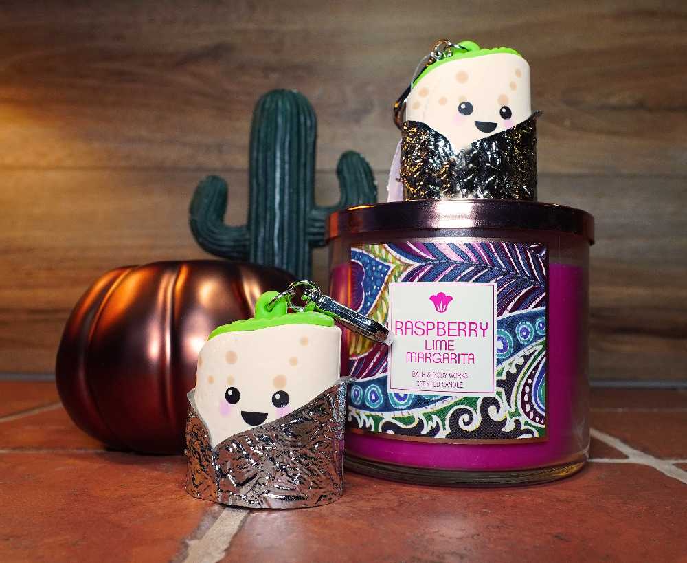 CANDLE: Cinco de Mayo Bath And Bodyworks Rasberry Lime Margarita 2016 - Bath & Bodyworks Candle (Cinco de Mayo Candle) action figure collectible - Main Image 3
