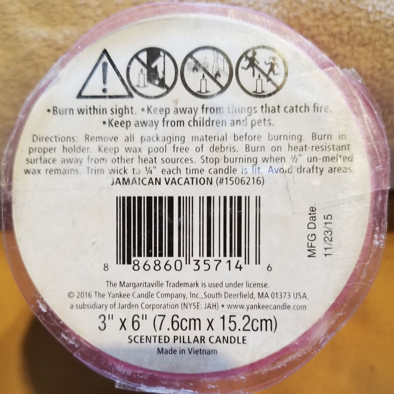 CANDLE: Cinco de Mayo Yankee Margaritaville Jamaican Vacation Pillar 2016 - Yankee Candle (Cinco de Mayo Candle) action figure collectible - Main Image 2