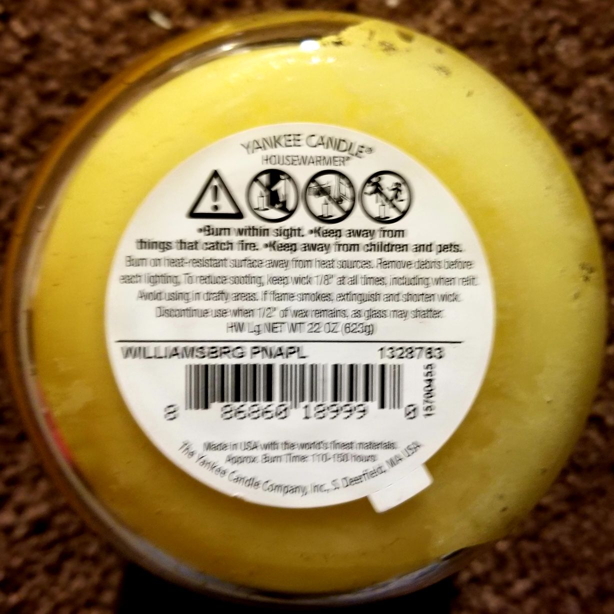 CANDLE: Yankee Candle Headquarters Exclusives Williamsburg Pineapple - Yankee Candle (Yankee Exclusives) action figure collectible - Main Image 2