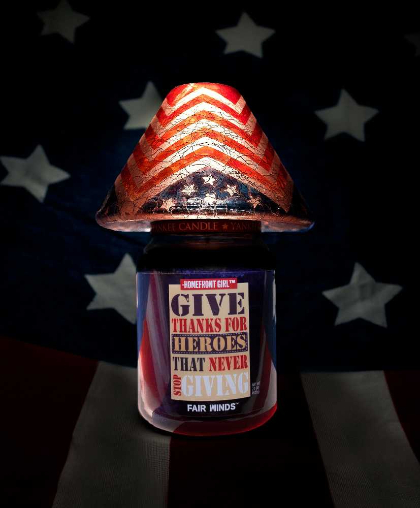 CANDLE: USA Military Yankee Homefront Girl Fair Winds 2015 - Yankee Candle (USA Candles) action figure collectible - Main Image 4