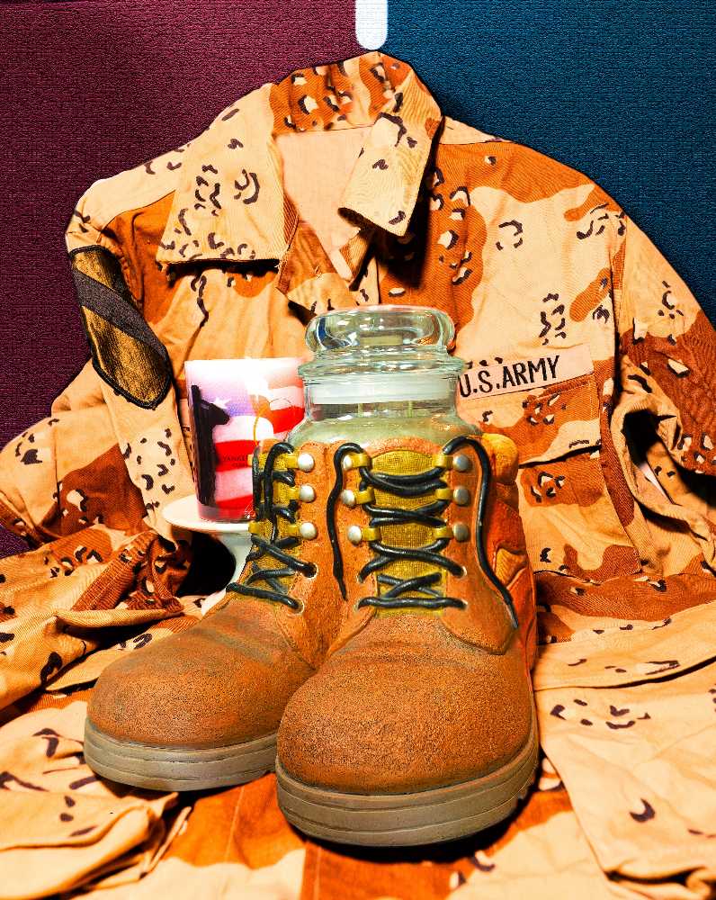 CANDLE: USA Military Yankee Boxed Clean Cotton Mitary Edition 2009 - Yankee Candle (USA Candles) action figure collectible - Main Image 3