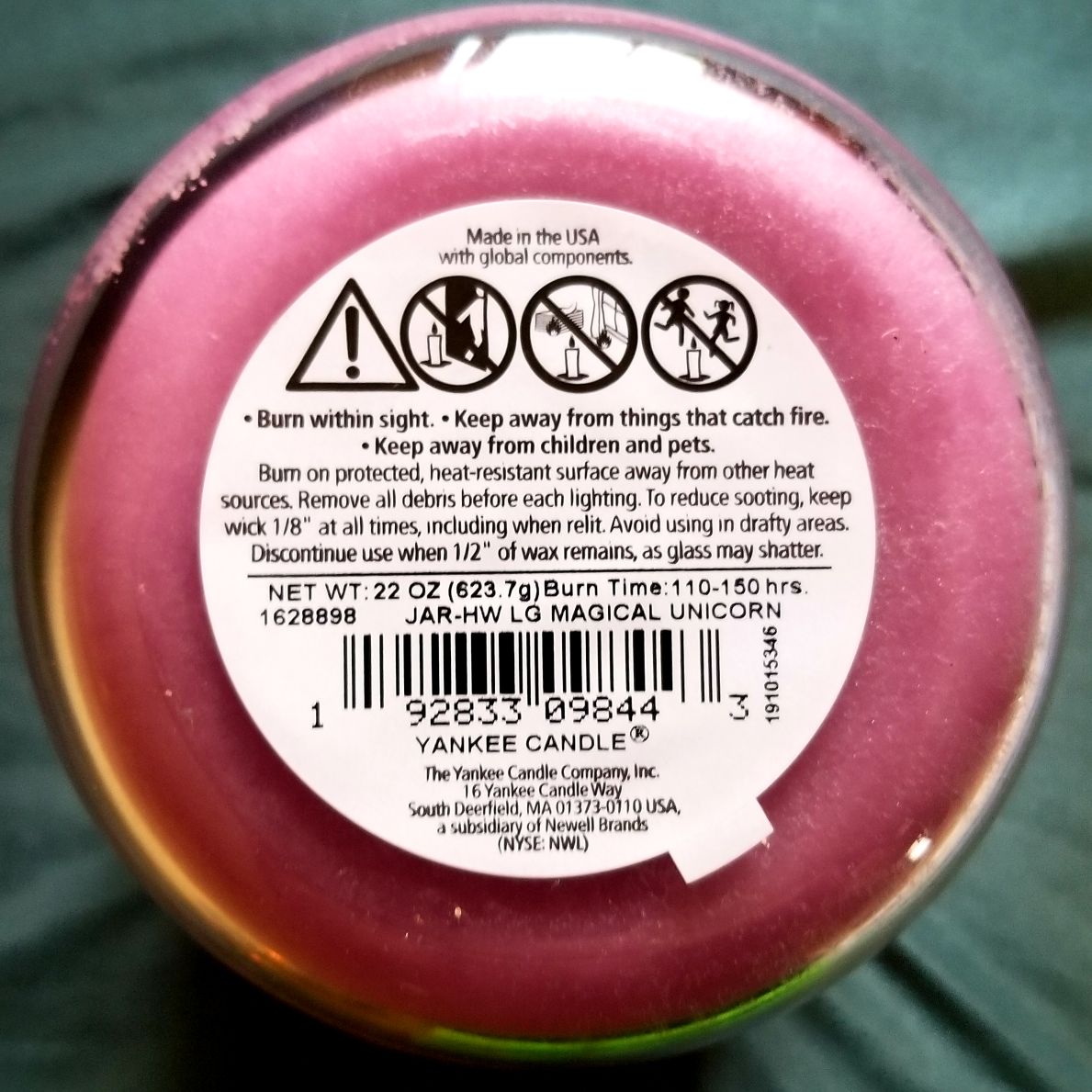 CANDLE: Enchanted Yankee Magical Unicorn 2019 - Yankee Candle (Enchanted Candles) action figure collectible [Barcode 192833098443] - Main Image 2