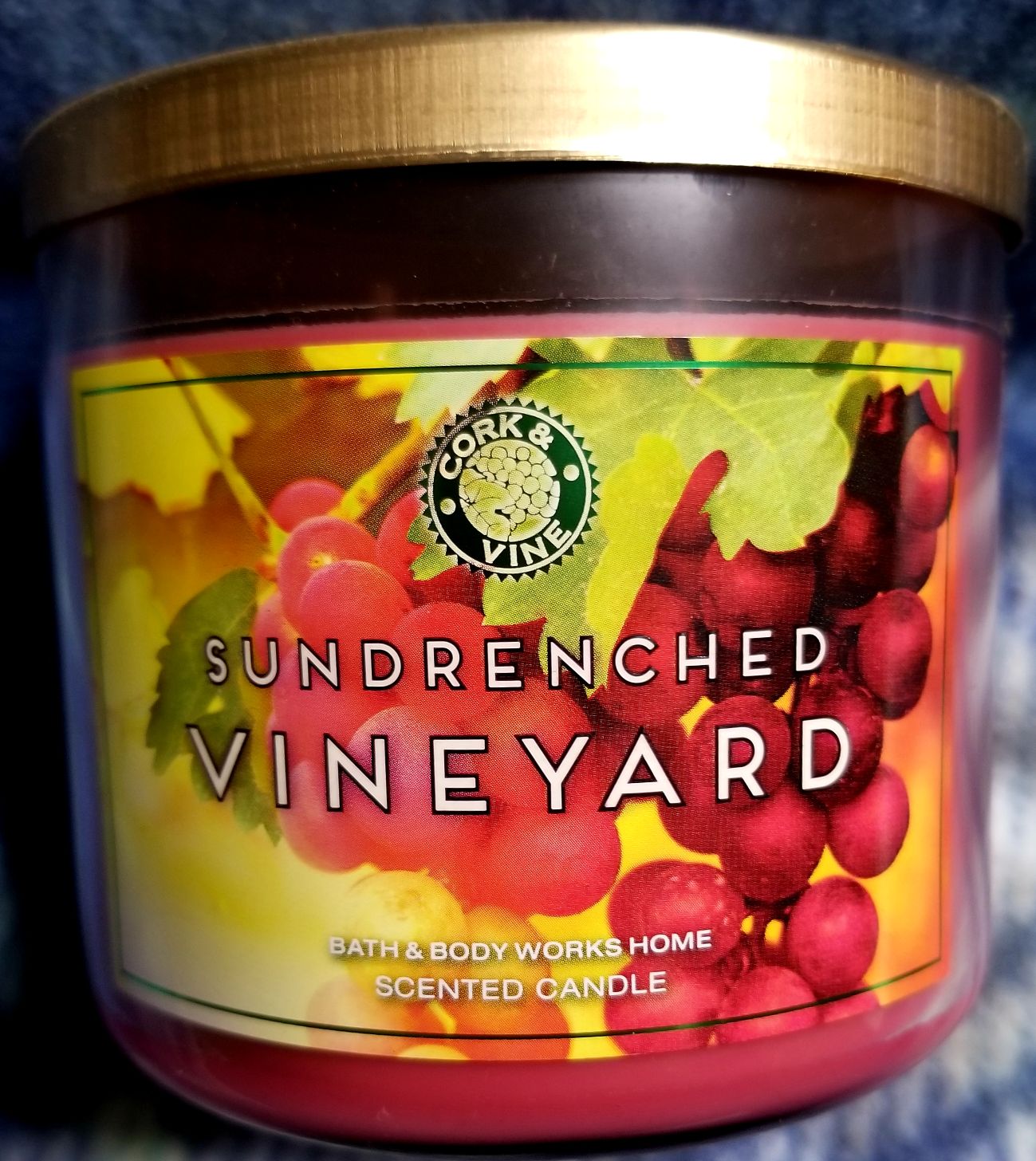 Hot Wheels Star Wars Character Chewbacca With moving Bowcaster Action Feature White Card