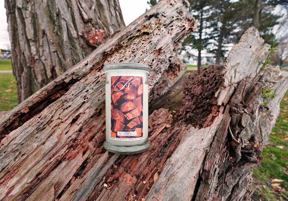 CANDLE: Man Candles Kringle Firewood 2014 - Kringle Candle (Man Candles) action figure collectible [Barcode 846853044798] - Main Image 4