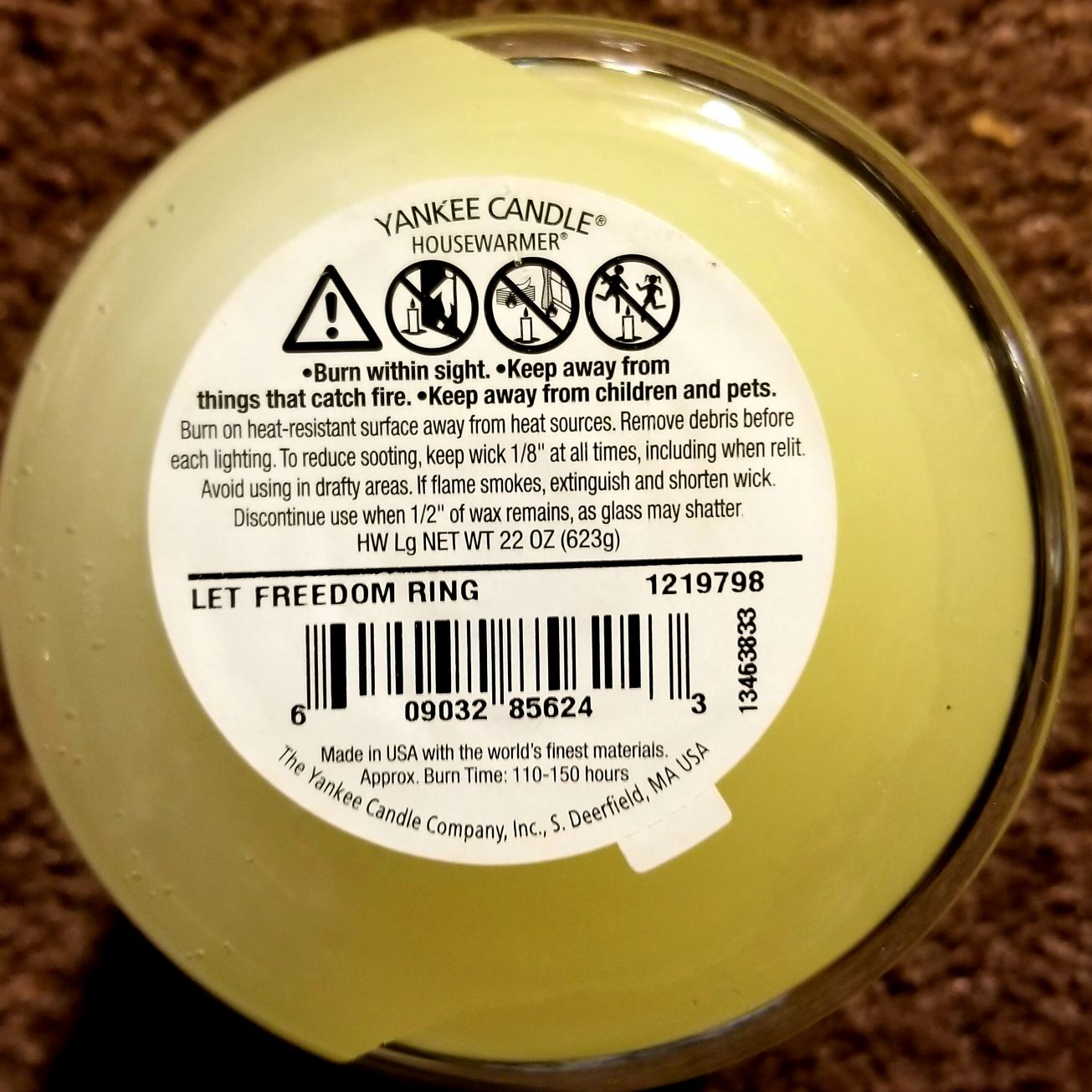 CANDLE: USA Patriotic Yankee Let Freedom Ring 2013 - Yankee Candle (USA Candles) action figure collectible - Main Image 2