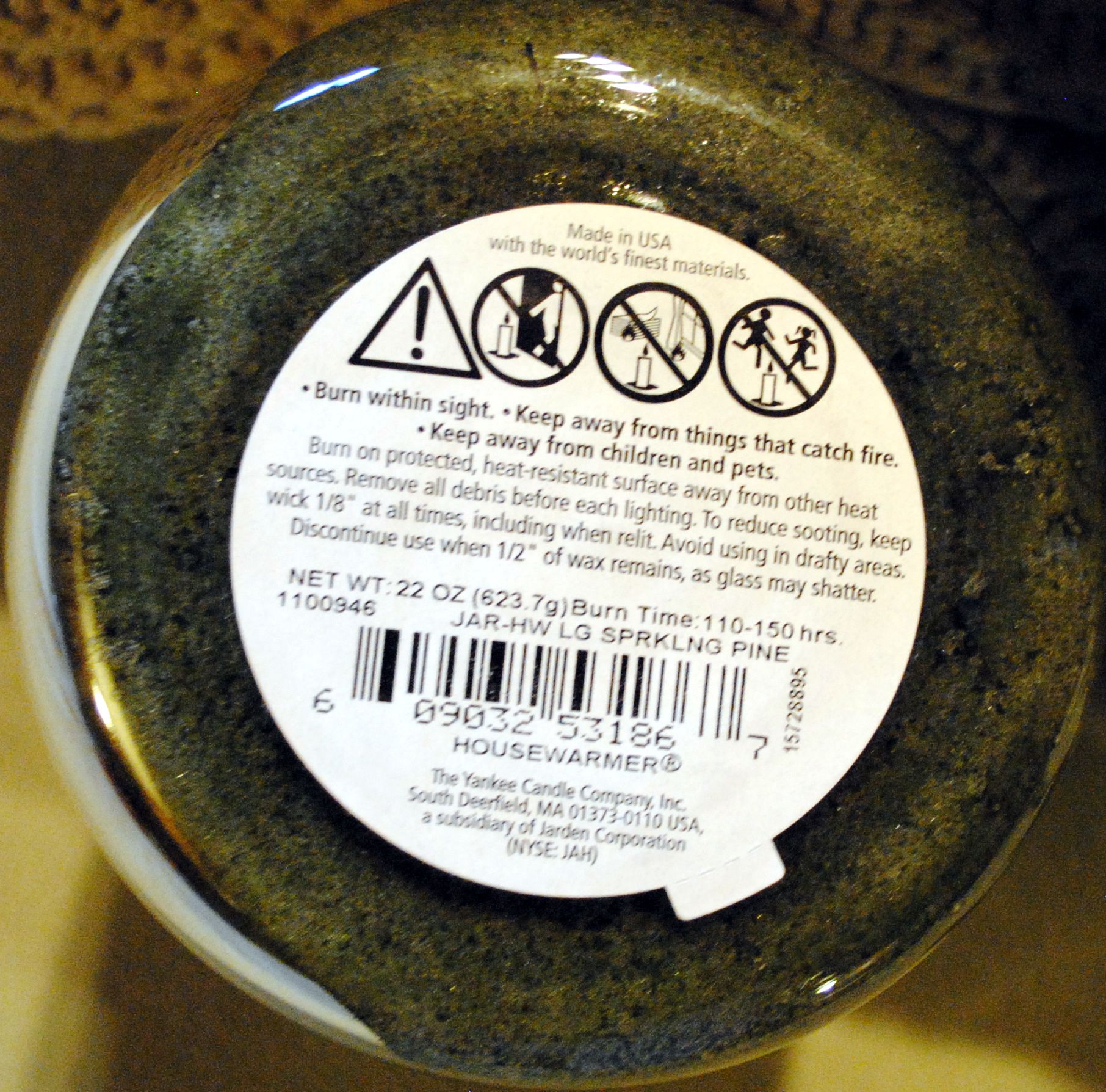 CANDLE: Christmas Yankee Sparkling Pine - Yankee Candle (Christmas Candle) action figure collectible - Main Image 2