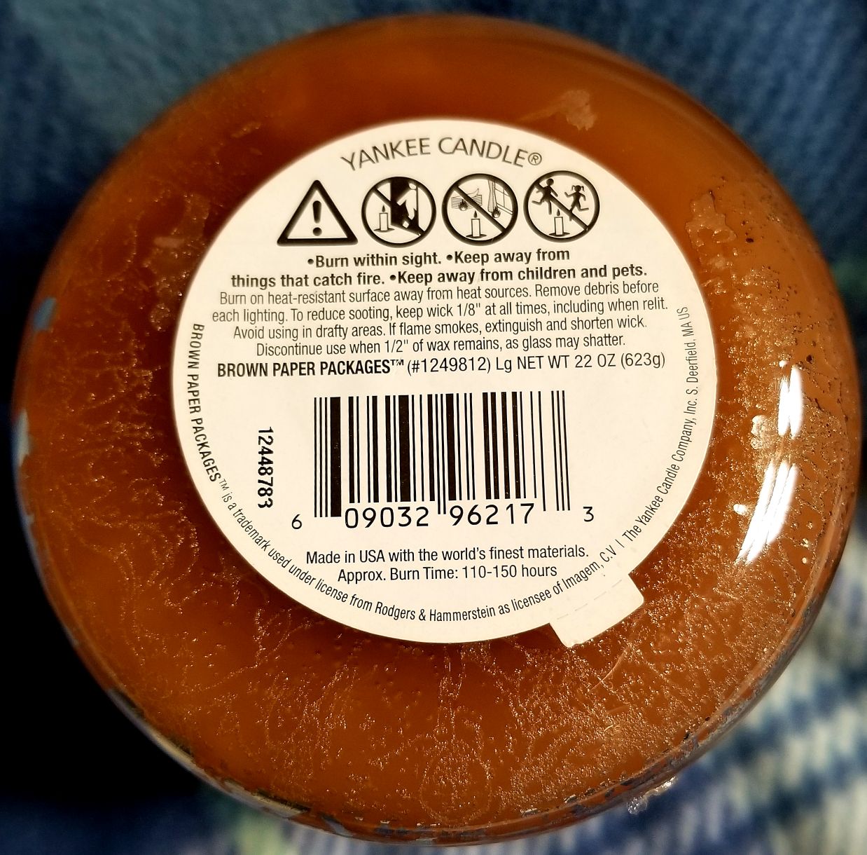 CANDLE: Christmas Yankee Brown Paper Packages Favorite Things 2012 - Yankee Candle (Christmas Candles) action figure collectible - Main Image 2