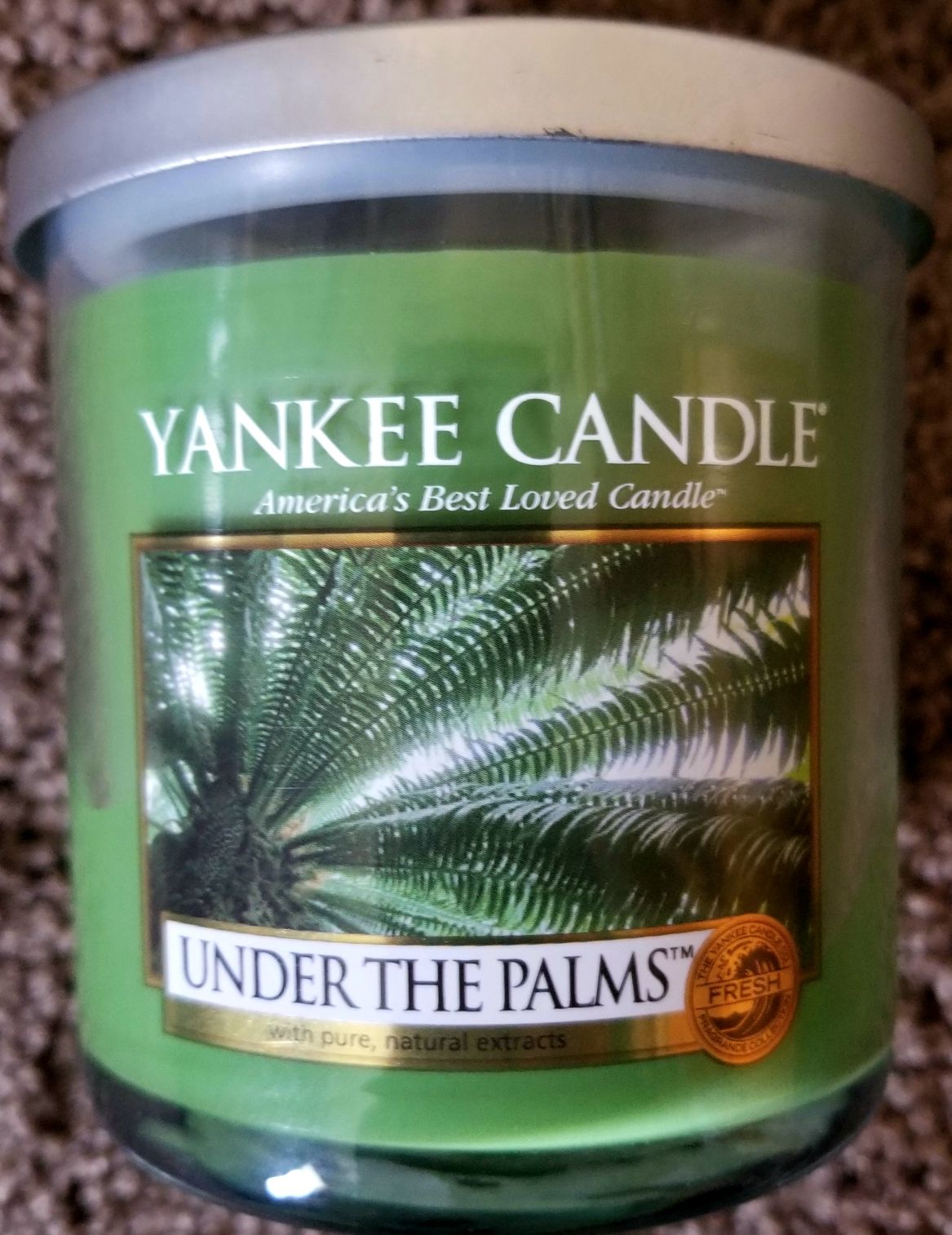 CANDLE: Easter Yankee Under the Palms 2014 - Yankee Candle (Easter Candles) action figure collectible - Main Image 1