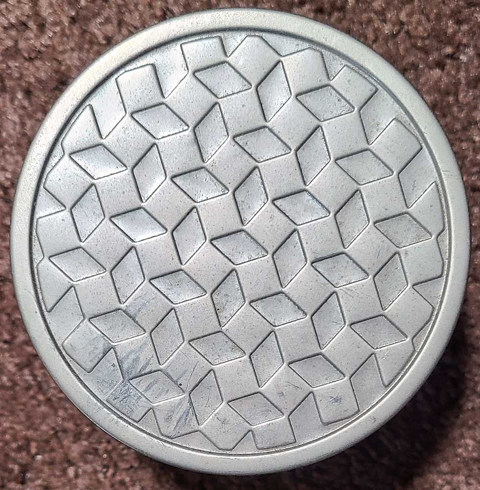 CANDLE: International Bath & Bodyworks Bangkok Thailand 2015 - Bath & Bodyworks Candle (International Candles) action figure collectible [Barcode 667538748523] - Main Image 3