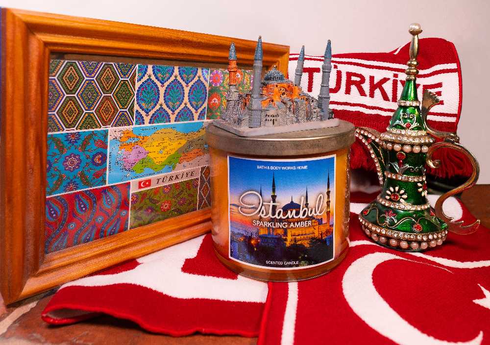 CANDLE: Desert Bath & Bodyworks Istanbul ( night) Turkey 2016 - Bath & Bodyworks Candle (International Candles) action figure collectible [Barcode 667540910796] - Main Image 3