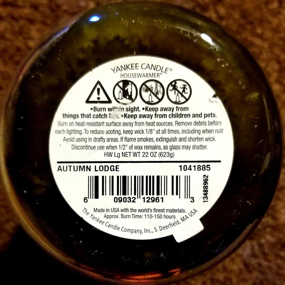 CANDLE: Autumn Yankee Autumn Lodge  (Autumn Candles) action figure collectible - Main Image 2