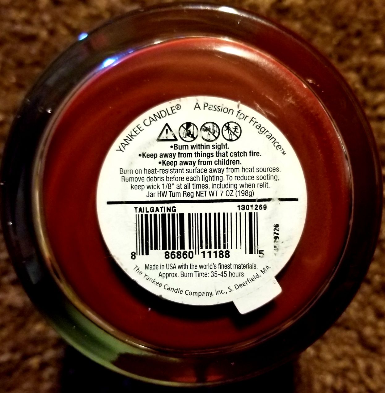 CANDLE: Football Yankee Tailgating 2014 - Yankee Candle (Sports Candles) action figure collectible - Main Image 2