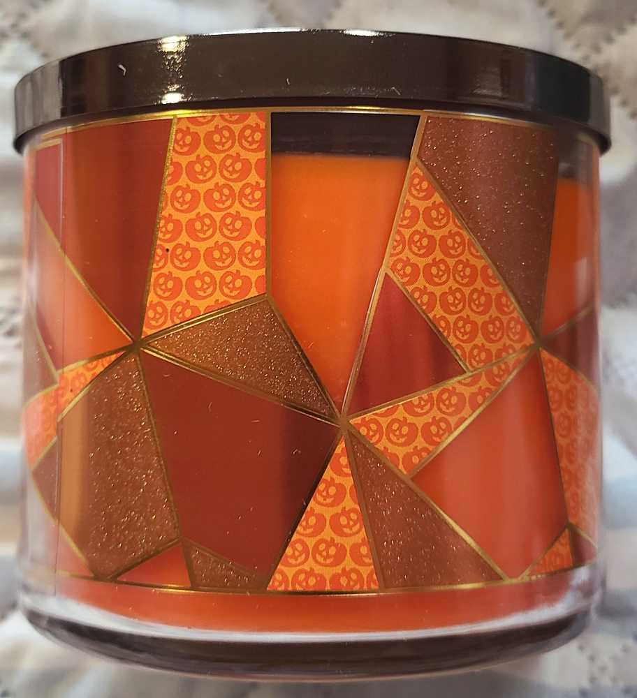 CANDLE: Halloween Bath & Bodyworks Purr fect Pumpkin 2019 - Bath & Bodyworks Candle (Halloween Candle) action figure collectible [Barcode 667550885251] - Main Image 3