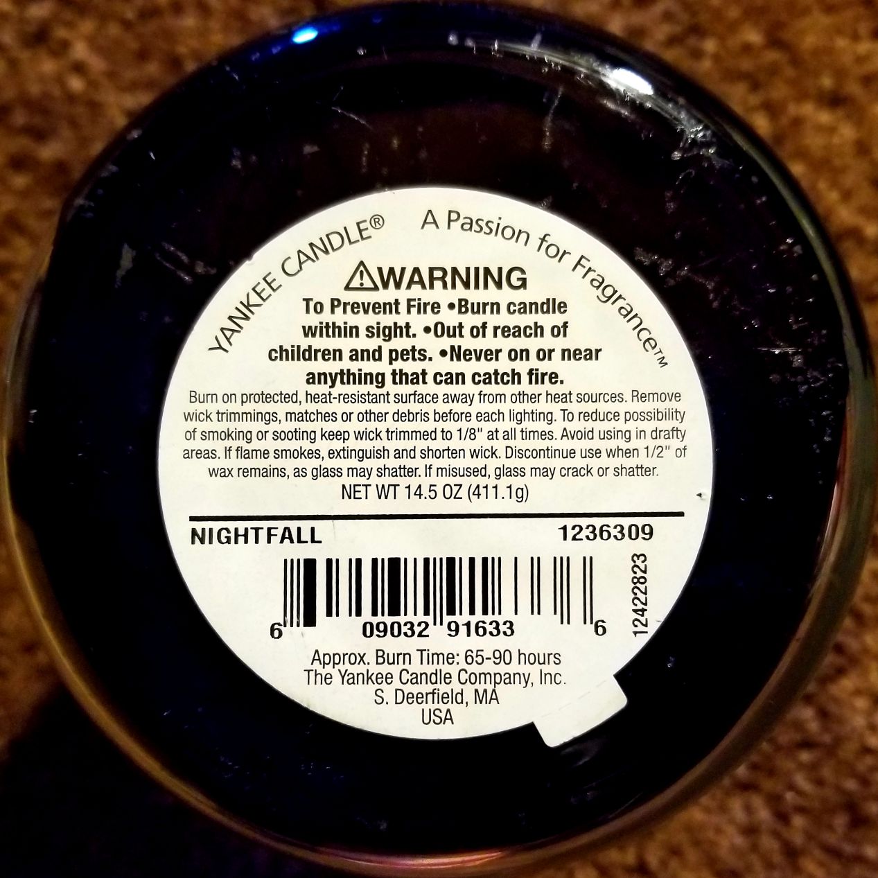 CANDLE: Halloween Yankee Nightfall 2012 - Yankee Candle (Halloween Candles) action figure collectible - Main Image 2