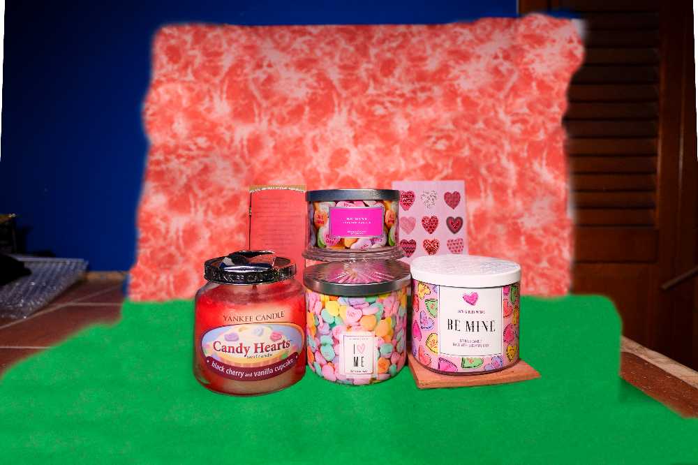 CANDLE: Valentine’s Day Yankee Candle Candy Hearts Swirl 2011 - Yankee Candle (Valentine’s Day Candles) action figure collectible - Main Image 3