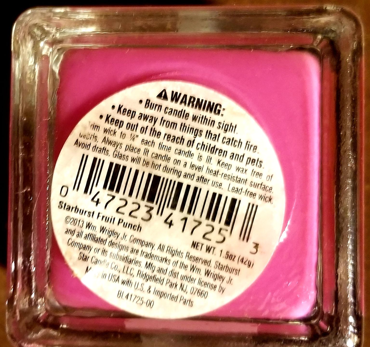 CANDLE: Camping McCall’s Campfire Marshmallow 2013 - McCall’s Candle (Food Candles) action figure collectible - Main Image 2