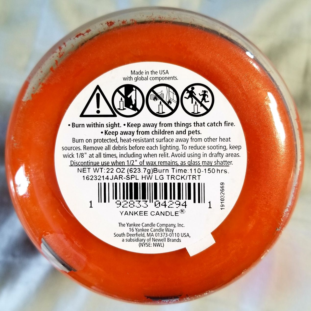 CANDLE: Halloween Yankee Trick or Treat 2019 Jar - Yankee Candle (Halloween Candle) action figure collectible [Barcode 192833042941] - Main Image 2